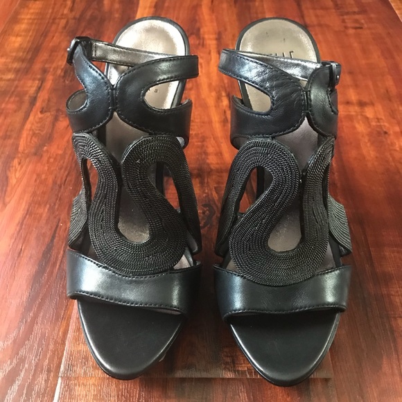 Shila Heels ✨ - Picture 2 of 6